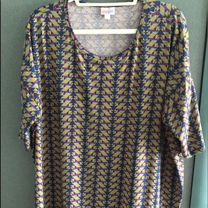 Lularoe Irma beautiful patterned tunic